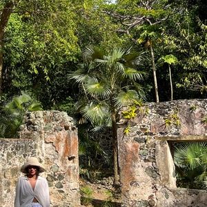 Meet your Posher, Rose